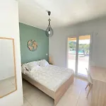 Piscine Et A 20 Min A 5min 빌라 로크부른수르알젠스